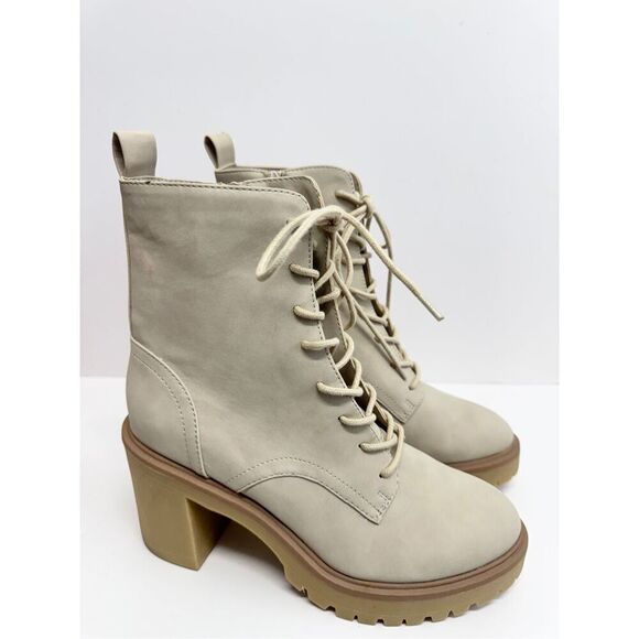Dv by Dolce Vita Boots Size 8.5 Bone Lace Up Chunky Block Heel - Picture 2 of 12